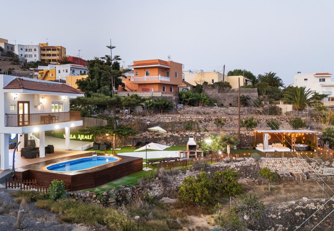 Villa en Fasnia - OkStay Villa Aralí: Lujo renovado en Tenerife