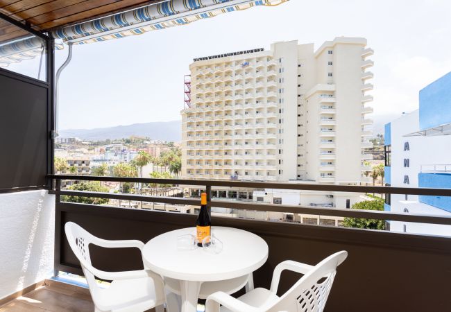 Studio in Puerto de la Cruz - OkStay - Estudio Flores, con piscina y a 300m de la playa Studio in Puerto de la Cruz - OkStay - Estudio Flores, con piscina y a 300m de la playa