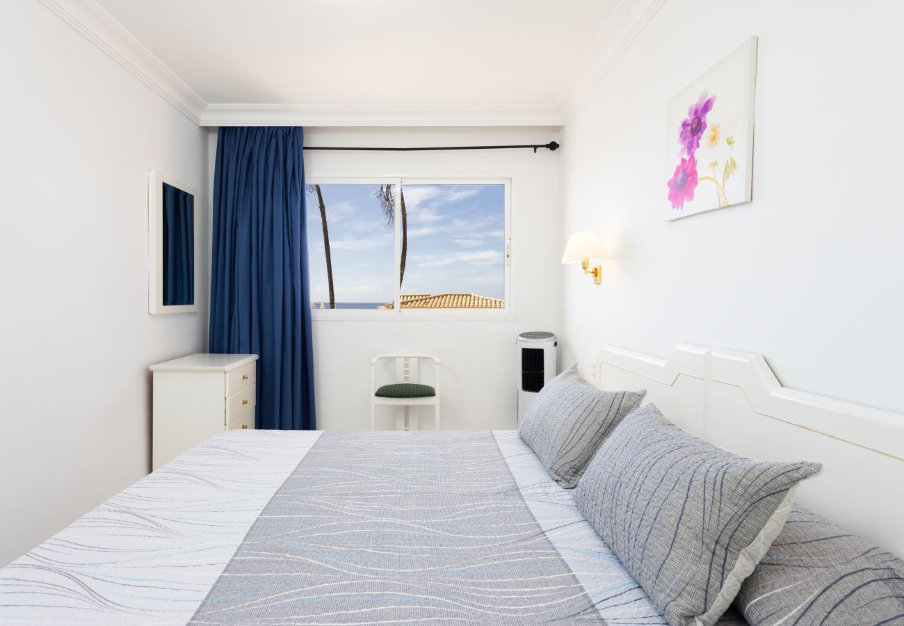 Ferienwohnung in Santiago del Teide - OkStay - Apto Los Gigantes con vistas y piscina