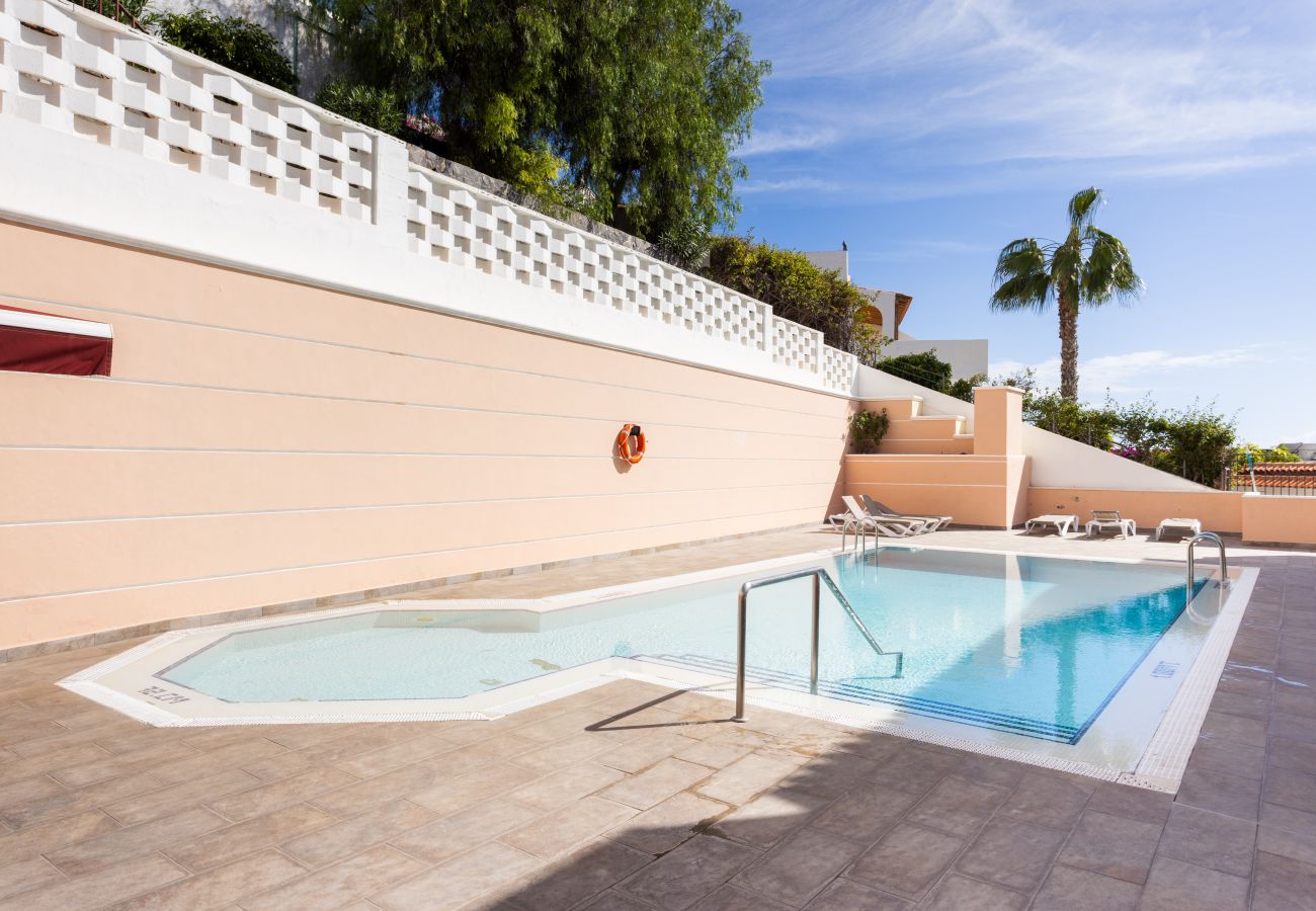 Ferienwohnung in Santiago del Teide - OkStay - Apto Los Gigantes con vistas y piscina