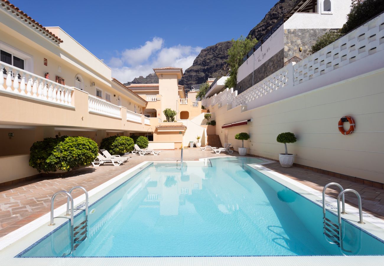 Apartment in Santiago del Teide - OkStay - Los Gigantes Apartment with views and pool