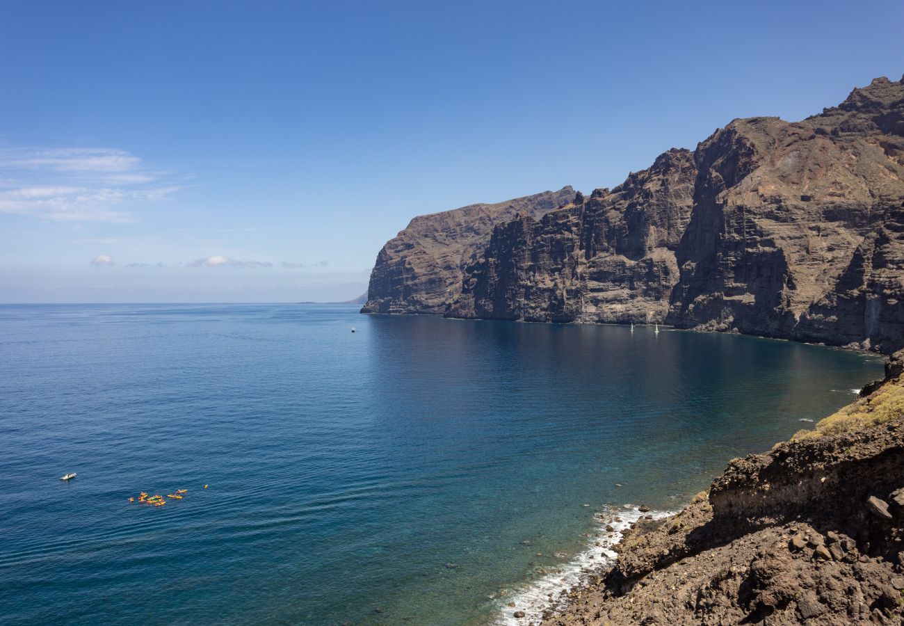 Apartment in Santiago del Teide - OkStay - Los Gigantes Apartment with views and pool