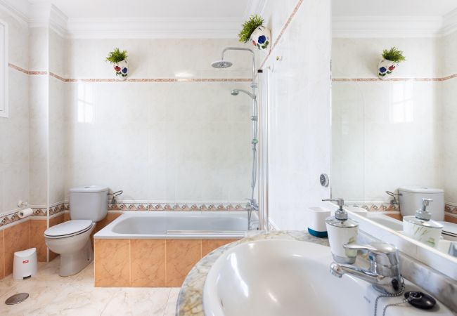 Appartement à Adeje - OkStay Lantana Penthouse with terrace and ocean views Appartement à Adeje - OkStay Lantana Penthouse with terrace and ocean views