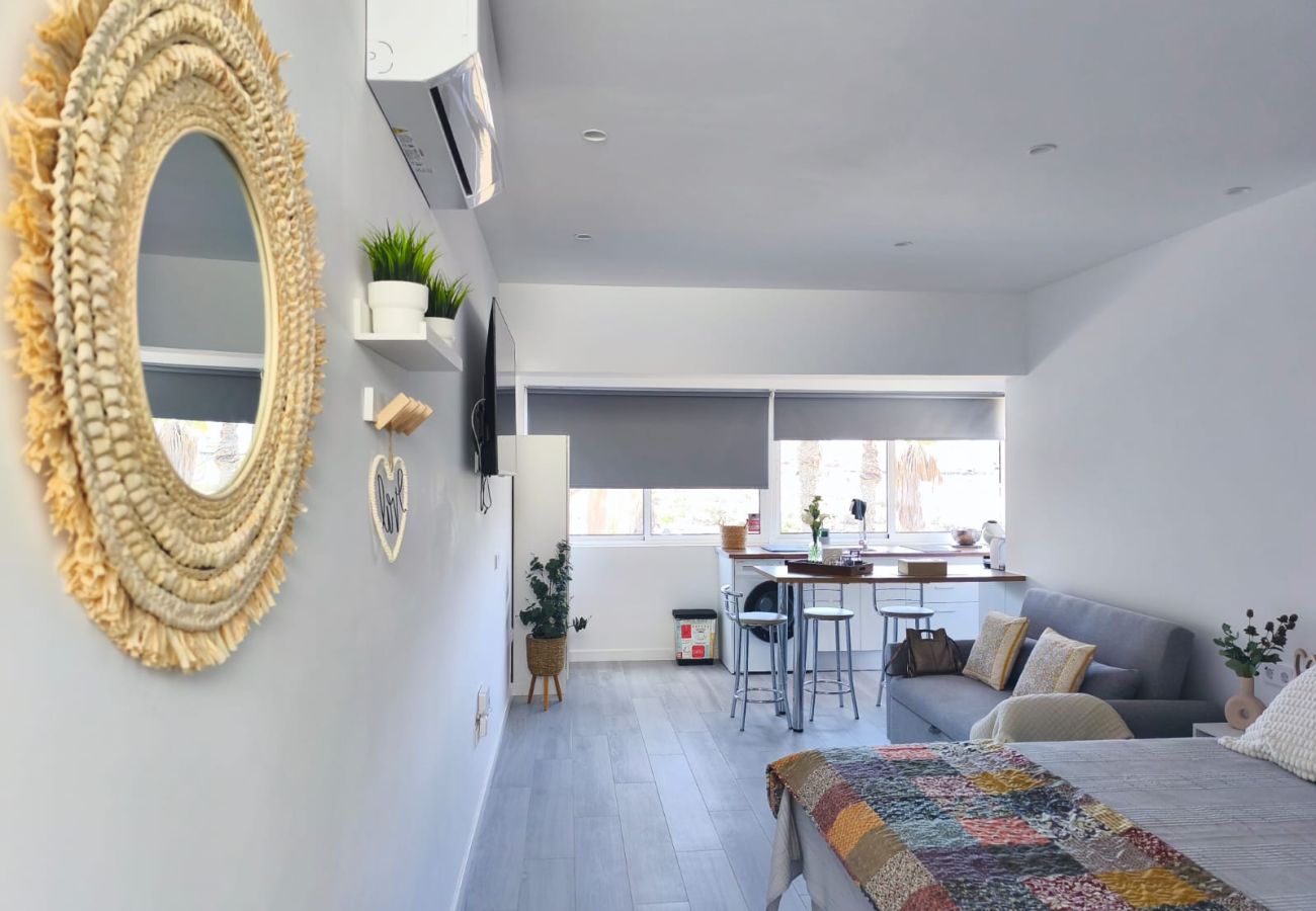 Studio a Arona - OkStay - Tenbel - Estudio con piscina en Costa del Silencio