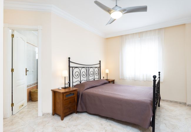 Apartamento em Adeje - OkStay Lantana Penthouse with terrace and ocean views Apartamento em Adeje - OkStay Lantana Penthouse with terrace and ocean views