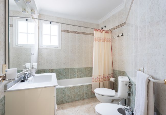 Apartamento em Adeje - OkStay Lantana Penthouse with terrace and ocean views Apartamento em Adeje - OkStay Lantana Penthouse with terrace and ocean views