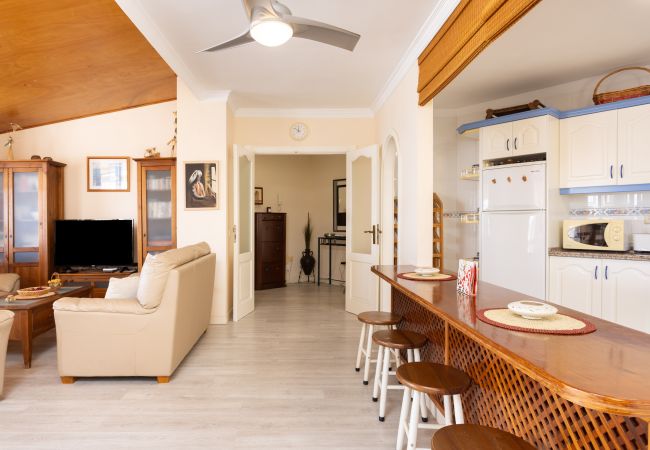 Apartamento em Adeje - OkStay Lantana Penthouse with terrace and ocean views Apartamento em Adeje - OkStay Lantana Penthouse with terrace and ocean views