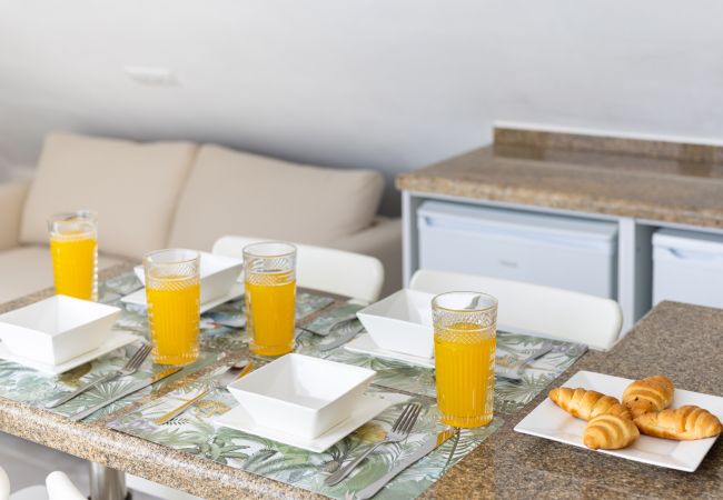 Apartamento em Puerto de la Cruz - OkStay Penthouse Bencomo mit Strandblick Apartamento em Puerto de la Cruz - OkStay Penthouse Bencomo mit Strandblick