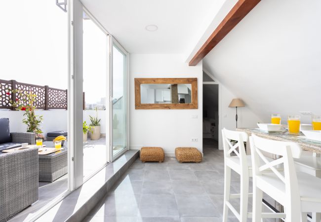Apartamento em Puerto de la Cruz - OkStay Penthouse Bencomo mit Strandblick Apartamento em Puerto de la Cruz - OkStay Penthouse Bencomo mit Strandblick