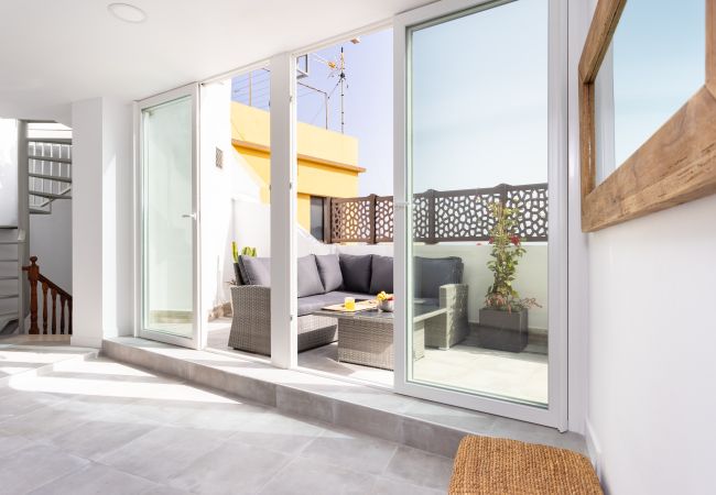 Apartamento em Puerto de la Cruz - OkStay Penthouse Bencomo mit Strandblick Apartamento em Puerto de la Cruz - OkStay Penthouse Bencomo mit Strandblick