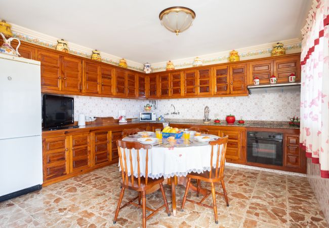 Casa em La Victoria de Acentejo - OkStay Family house, Teide view, La Victoria Casa em La Victoria de Acentejo - OkStay Family house, Teide view, La Victoria