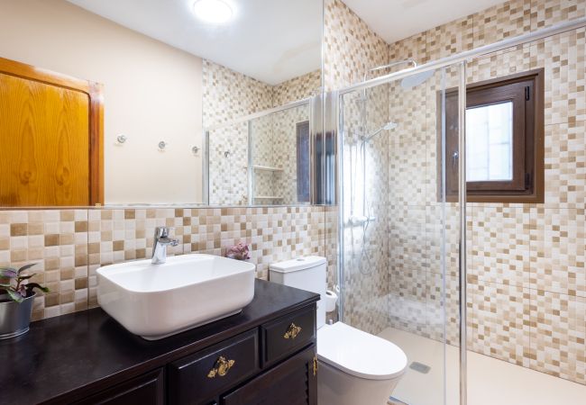 Casa em San Cristobal de La Laguna - OKStay Casa de campo Ortigal 1, Tenerife Casa em San Cristobal de La Laguna - OKStay Casa de campo Ortigal 1, Tenerife