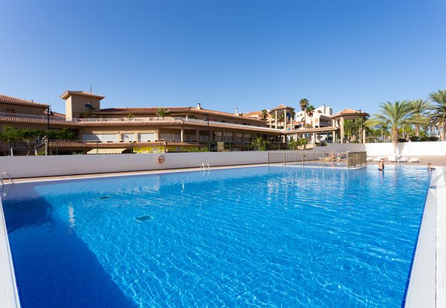 Apartamento em Arona - OkStay Torres Del Sol Tenerife  Apartamento em Arona - OkStay Torres Del Sol Tenerife