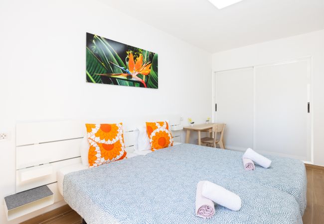 Apartamento em Arona - OkStay Torres Del Sol Tenerife  Apartamento em Arona - OkStay Torres Del Sol Tenerife