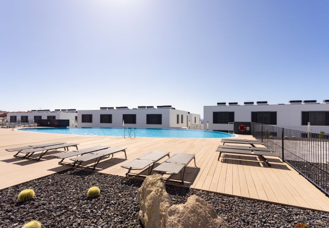 Apartamento em Arico - OkStay - Apto de lujo con piscina, a 300m del mar Apartamento em Arico - OkStay - Apto de lujo con piscina, a 300m del mar