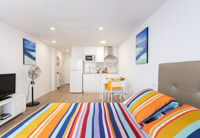 Estúdio em Puerto de la Cruz - OkStay - Estudio Flores, con piscina y a 300m de la playa Estúdio em Puerto de la Cruz - OkStay - Estudio Flores, con piscina y a 300m de la playa