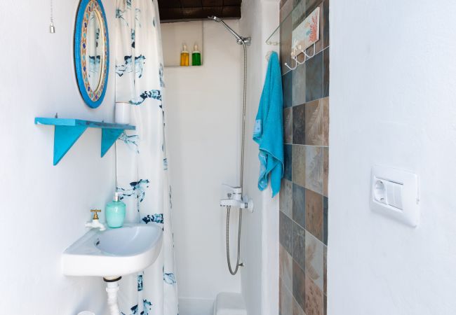 Casa em La Matanza de Acentejo - OkStay - Casa Lali con piscina natural. Casa em La Matanza de Acentejo - OkStay - Casa Lali con piscina natural.