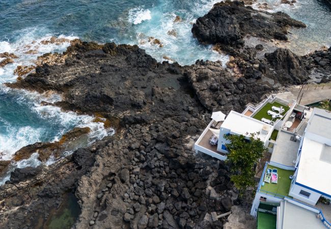 Casa em La Matanza de Acentejo - OkStay - Casa Lali con piscina natural. Casa em La Matanza de Acentejo - OkStay - Casa Lali con piscina natural.