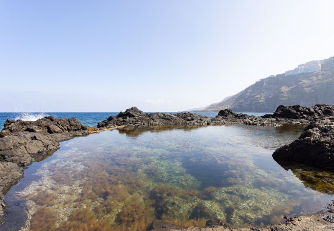 Casa em La Matanza de Acentejo - OkStay - Casa Lali con piscina natural. Casa em La Matanza de Acentejo - OkStay - Casa Lali con piscina natural.