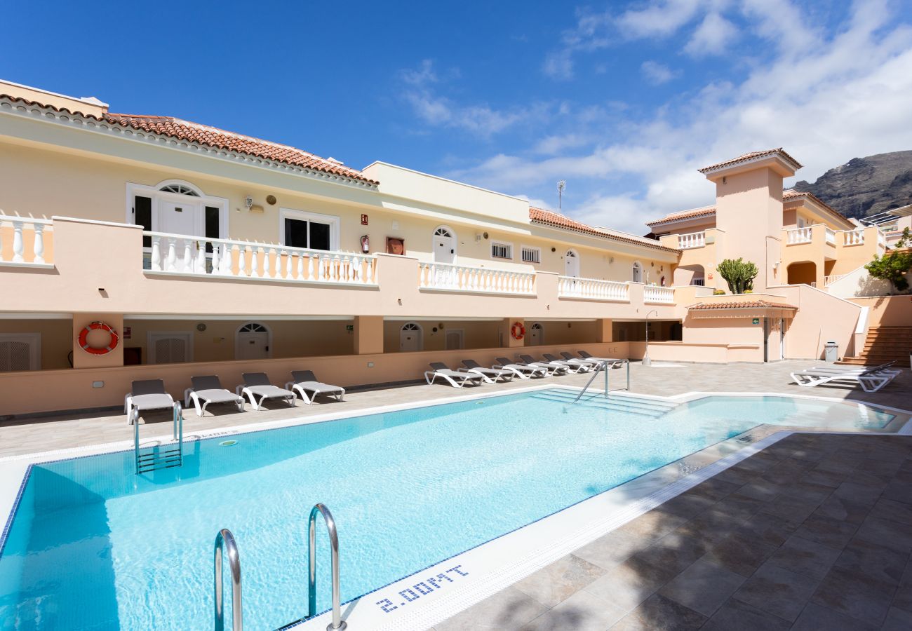 Apartamento em Santiago del Teide - OkStay - Apto Los Gigantes con vistas y piscina